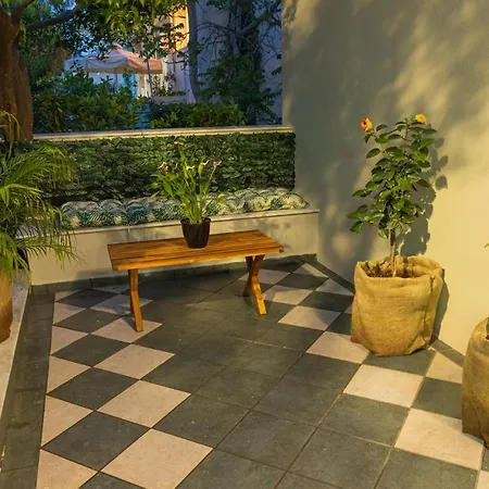 Panagouli Garden House Apartment