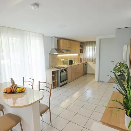 Panagouli Garden House Apartment *