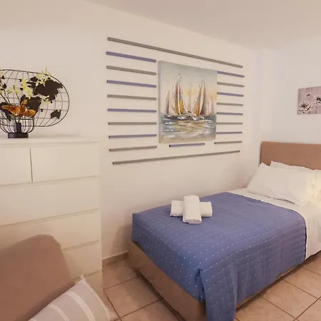 Panagouli Garden House Apartment *
