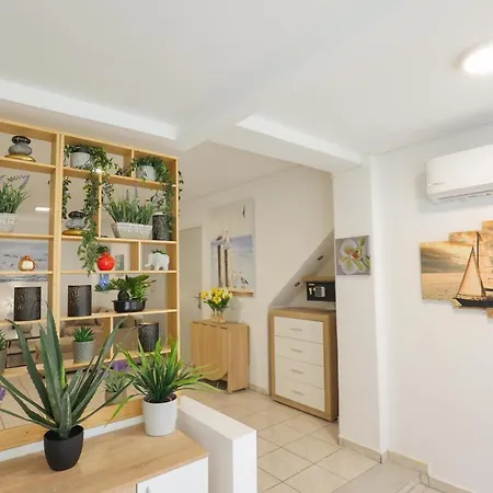 Apartment Panagouli Garden House